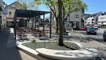 Der umgebaute Platz an der Leidenhausener Straße in Köln-Eil.