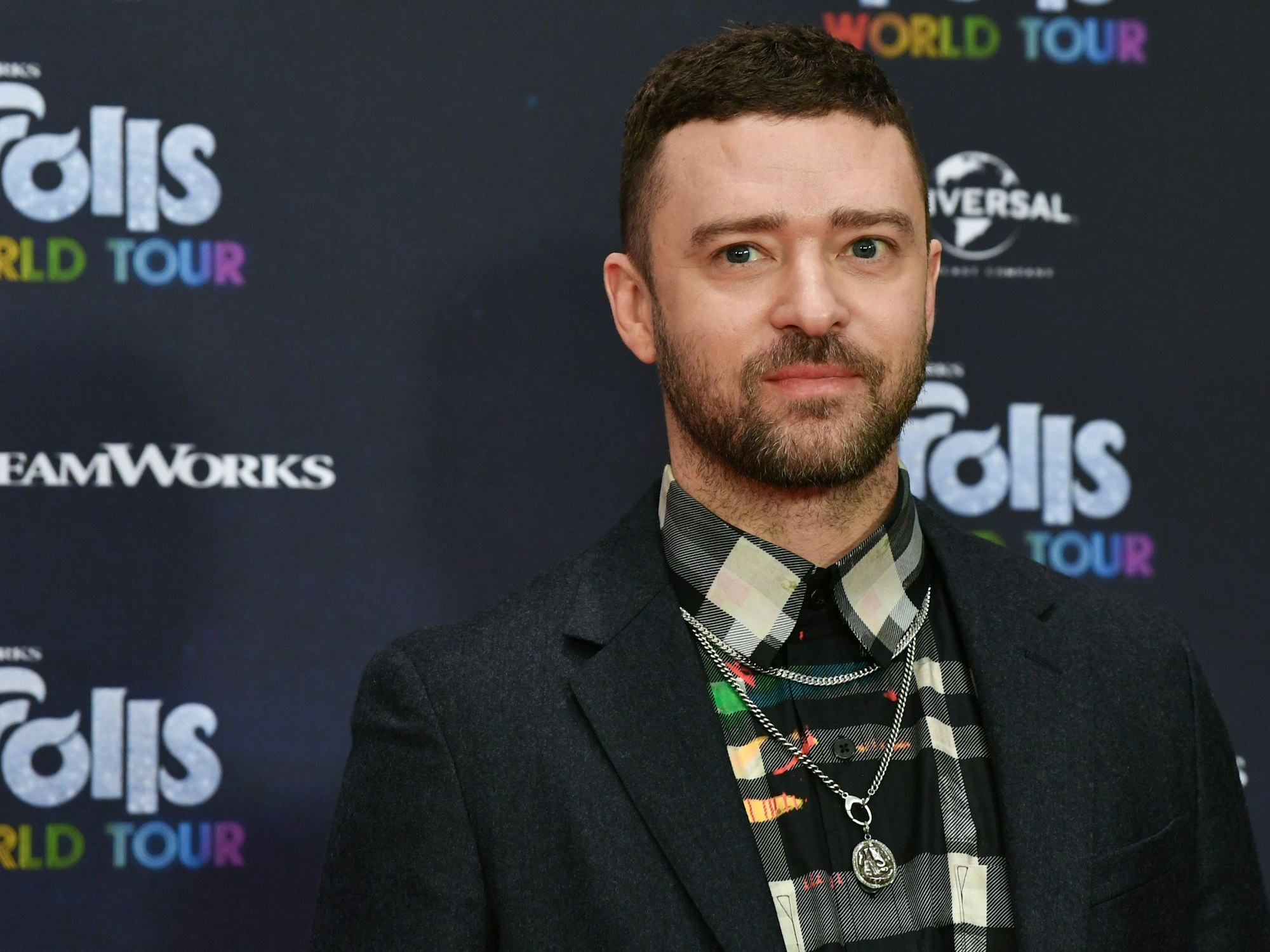 Justin Timberlake posiert bei einem Fototermin für die Kamera.