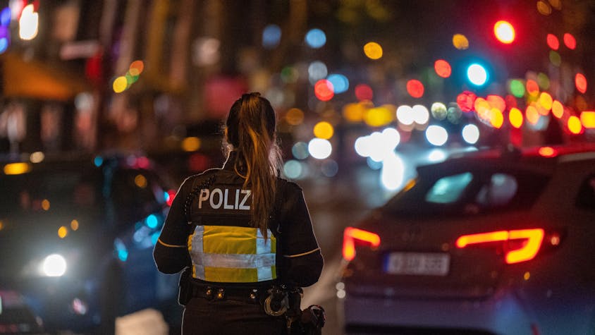 Auf den Kölner Ringen herrscht meist viel Betrieb – Die Polizei ist abends im Dauereinsatz.