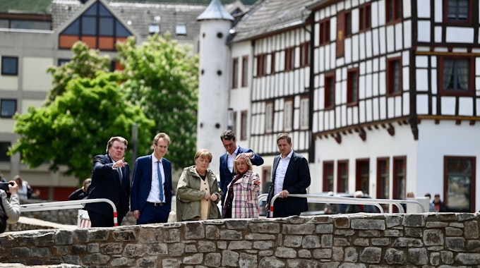 Angela Merkel besucht gemeinsam mit Hendrik Wüst erneut Bad Münstereifel