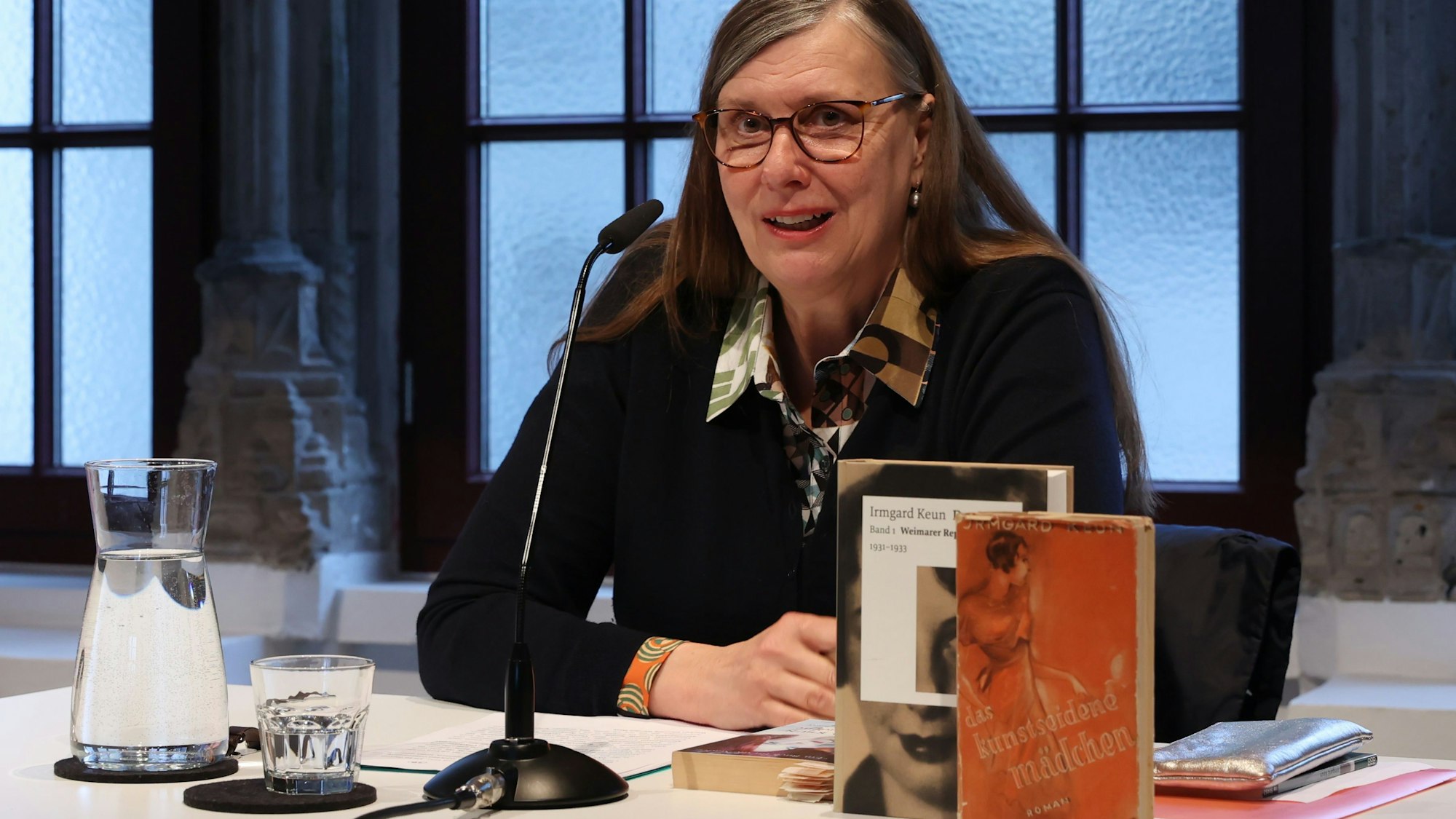 Professorin Annette Keck beim Irmgard-Keun-Abend im Literaturhaus.

