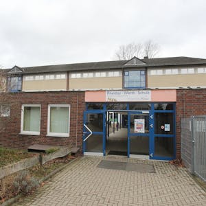 Es ist die Rheidter-Werth-Schule in Niederkassel Rheidt zu sehen.&nbsp;