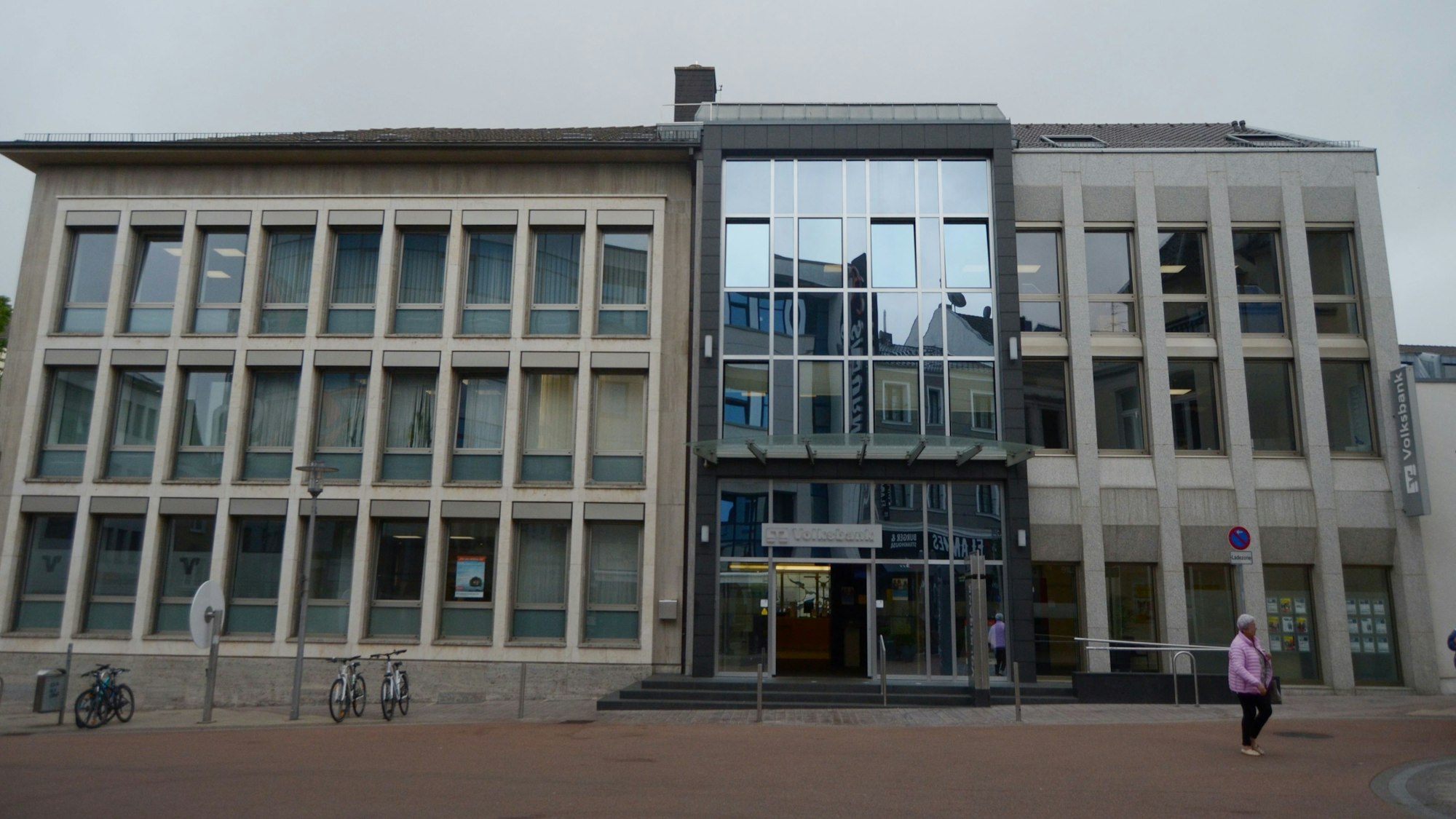 Die Zentrale der Volksbank Euskirchen an der Bahnhofstraße.
