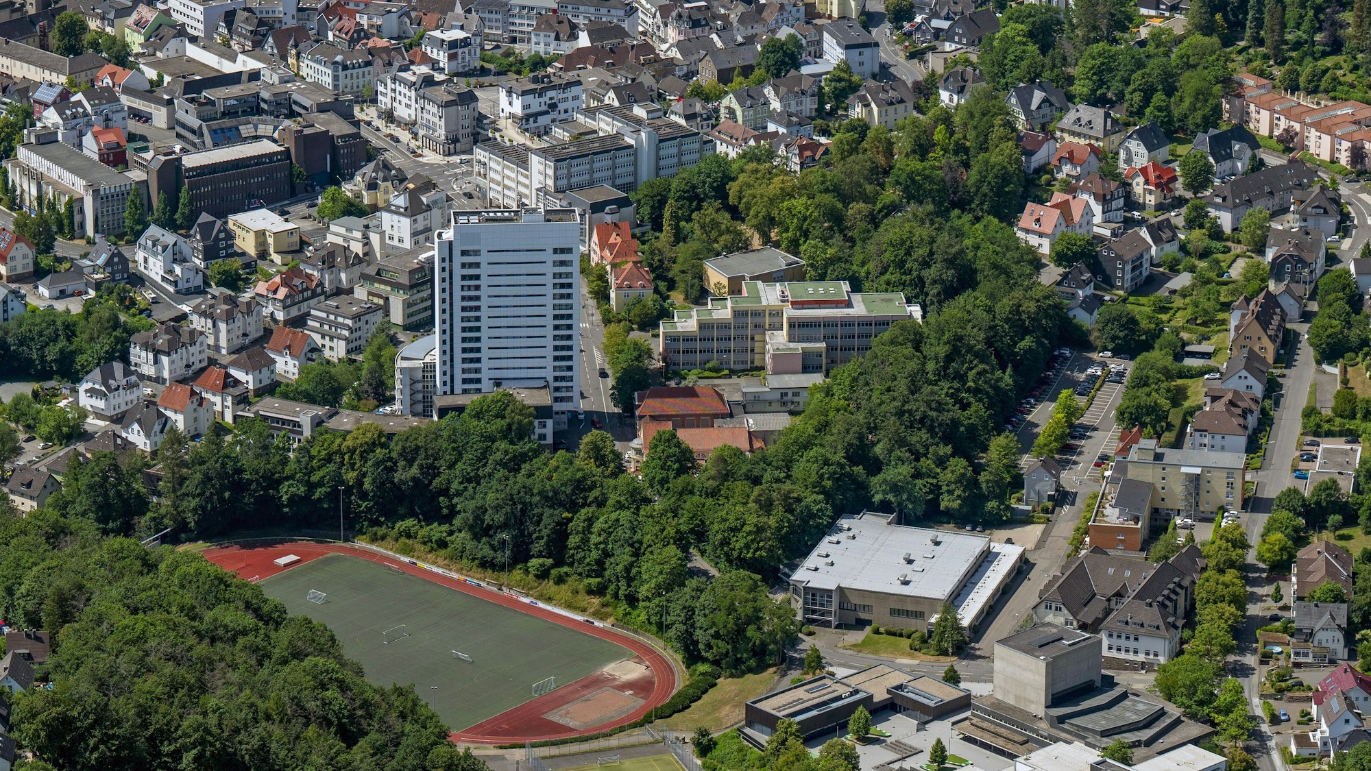 Ein Luftbild der Gummersbacher Innenstadt.