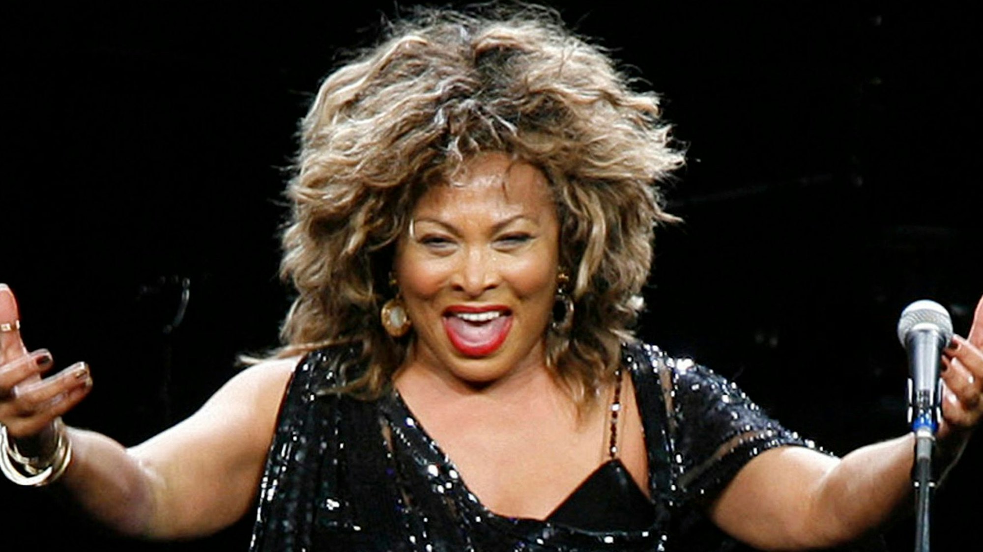 Tina Turner 2009 bei einem Auftritt in Köln
