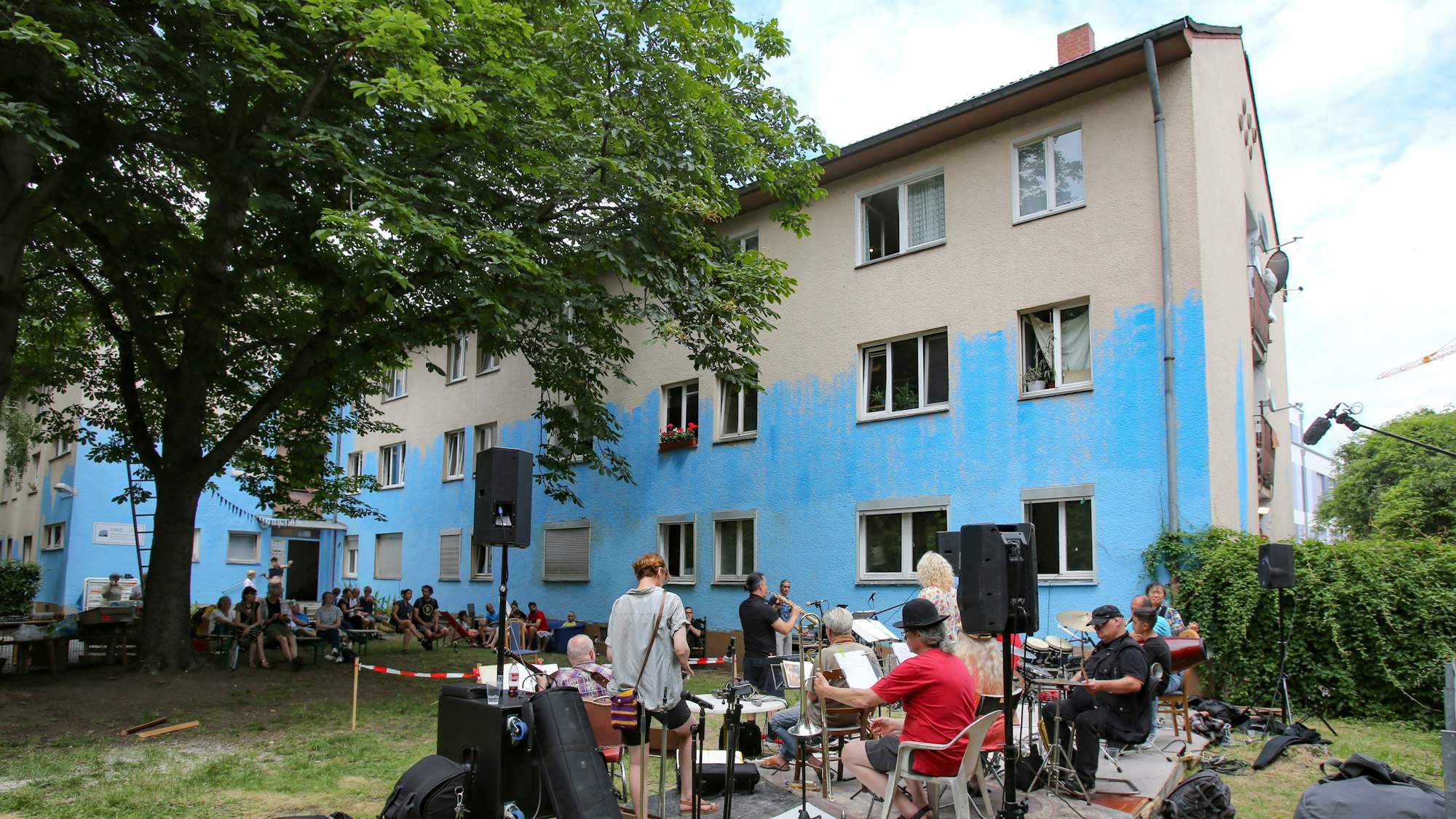 Das „OMZ“ in der Gummersbacher Straße bei einem Tag der offenen Tür im Sommer 2021