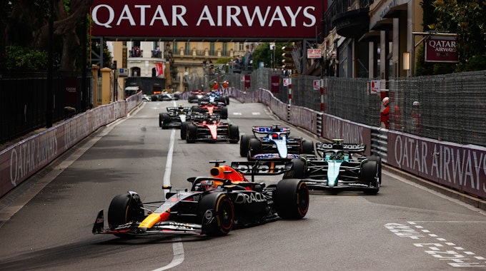 Max Verstappen führt das Feld beim Großen Preis von Monaco an.