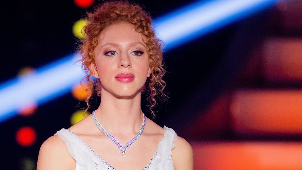 Anna Ermakova, Model, tanzt bei der Kennenlernshow zu Beginn der 16. Staffel der RTL-Tanzshow „Let's Dance" im Coloneum.