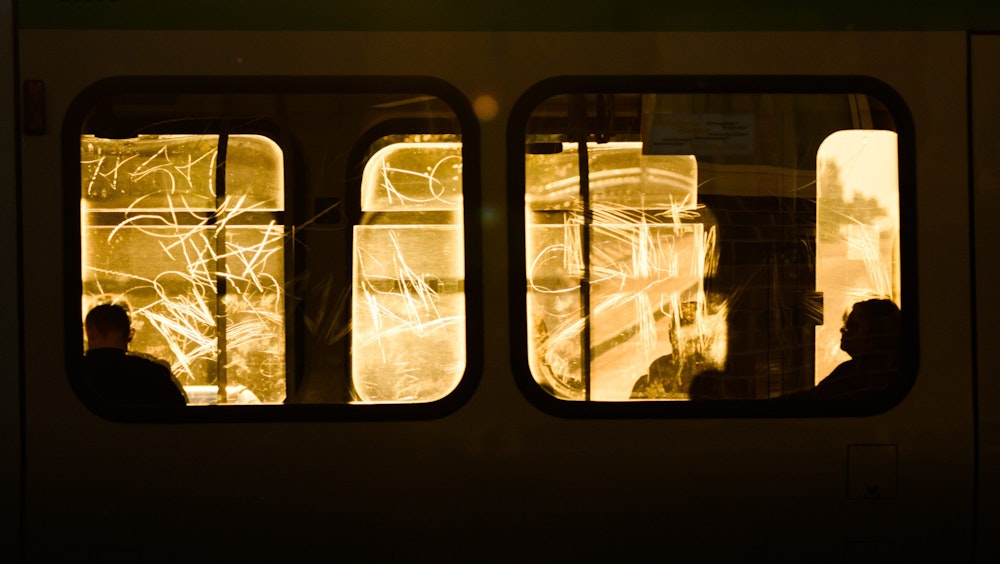 Rief-um-Hilfe-Fl-chtiger-H-ftling-bleibt-in-Prag-in-U-Bahn-Tunnel-stecken