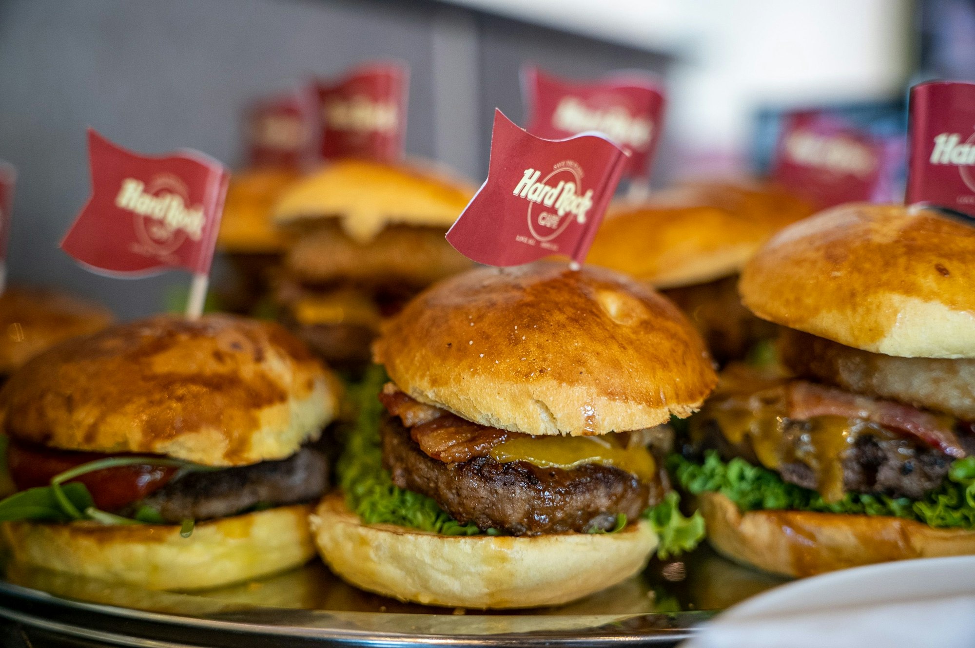 Zum Jubiläum gibts zum Legendary-Burger oder Moving-Mountains-Burger einen zweiten für 20 Cent dazu. (Hier in Mini-Variante)