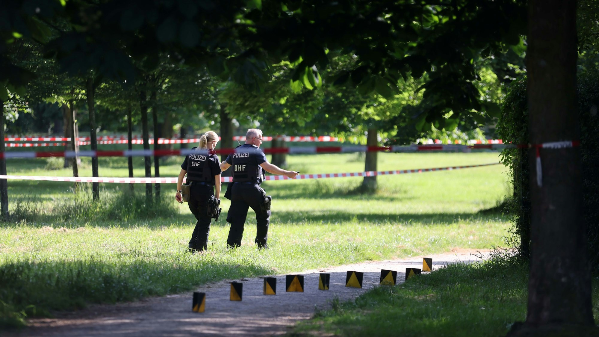 Es war ein sonniger Tag im Böcking Park in Mülheim, als plötzlich Schüsse fielen.