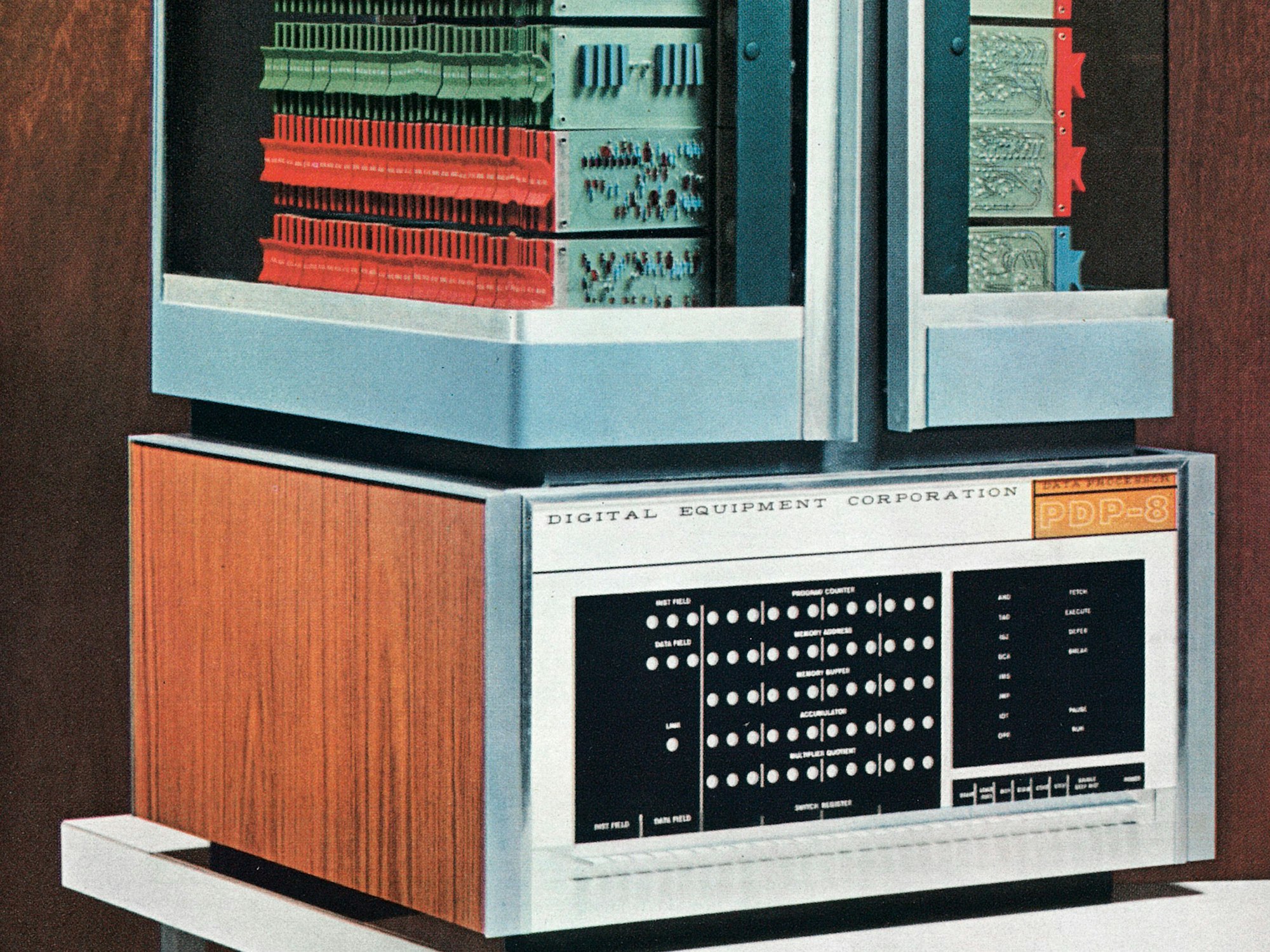 The Computer

Der PDP-8 aus 1965. Bild zur Verfügung gestellt vom Taschen Verlag zum Buch "The Computer"

