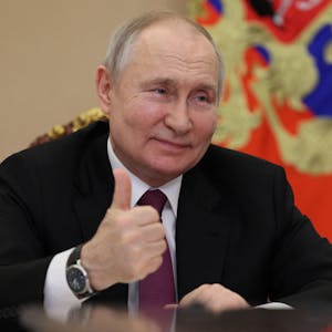 Alles unter Kontrolle, behauptet Wladimir Putin. In Russland jedoch wächst angesichts mehrerer Angriffe auf russischem Staatsgebiet die Angst.
