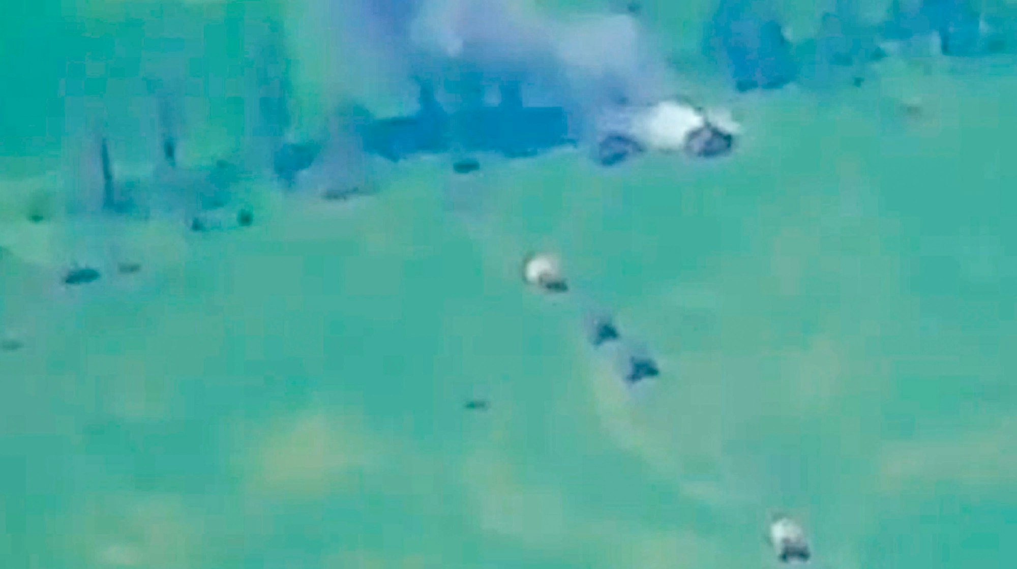 Standbild aus einem vom Pressedienst des russischen Verteidigungsministeriums am Montag veröffentlichten Video.