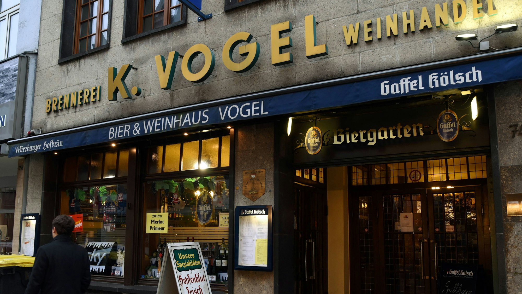 

Das Weinhaus Vogel am Eigelstein in Köln von außen