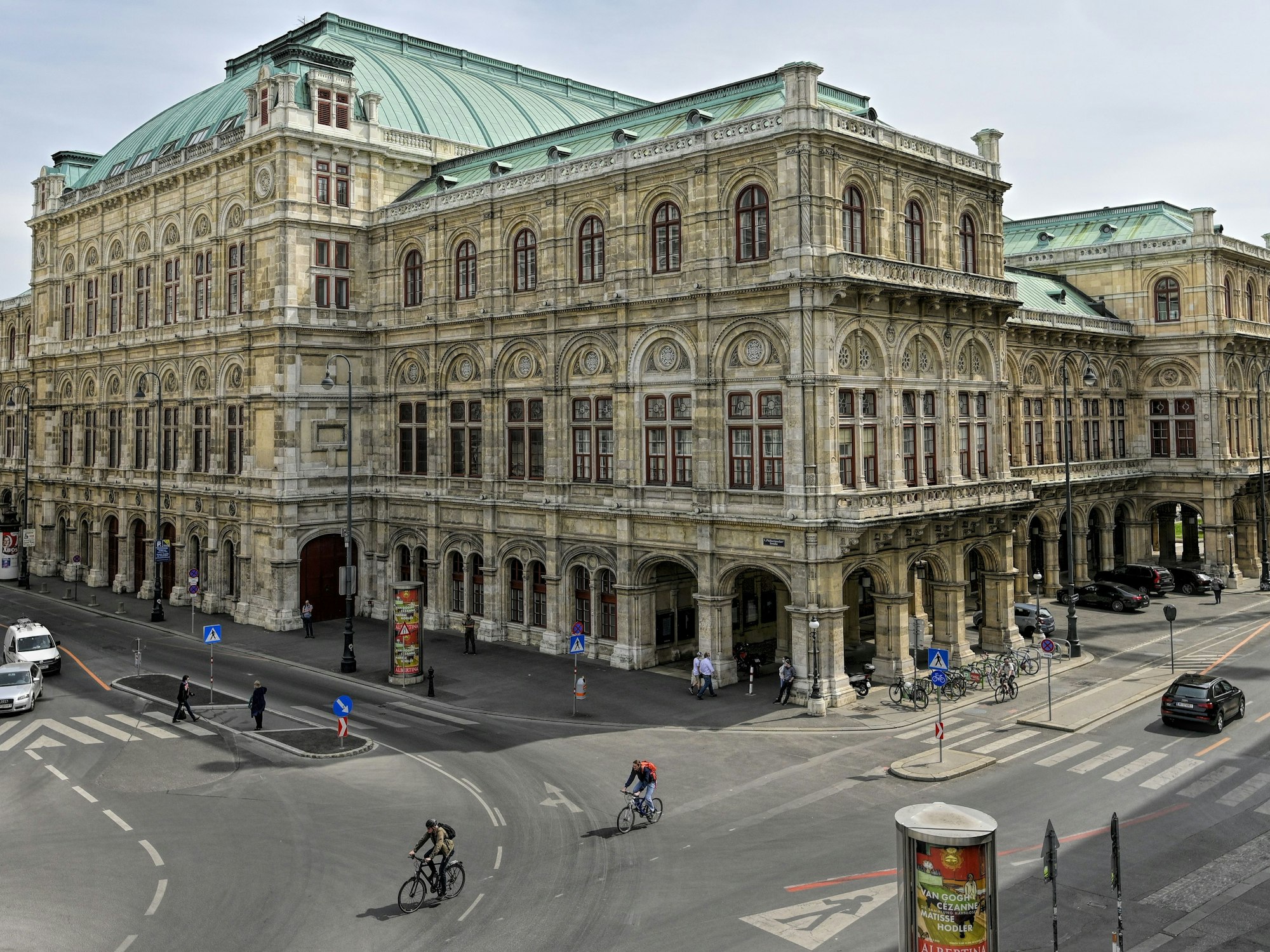 Außenansicht der Staatsoper in Wien