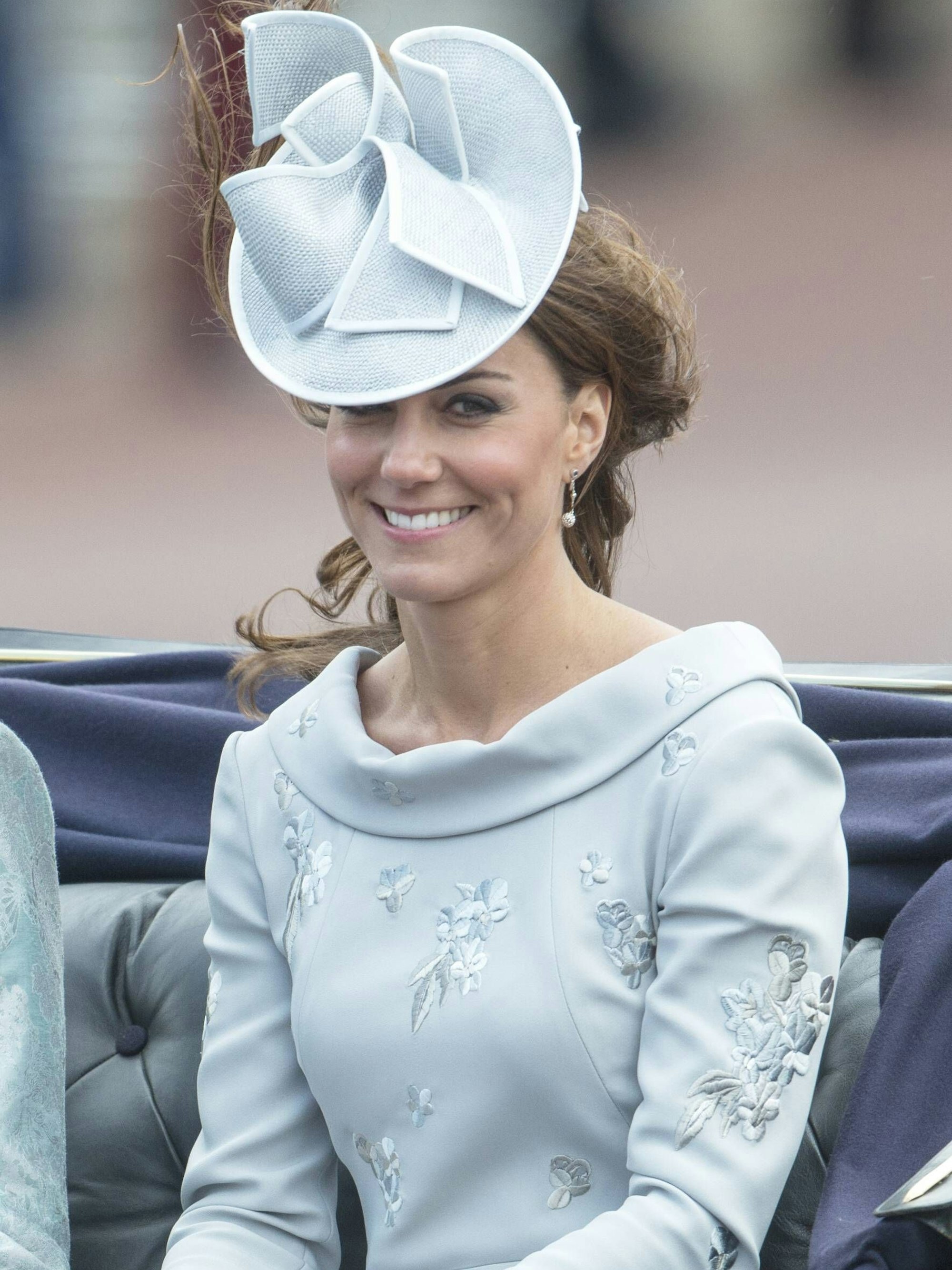 Prinzessin Kate in der Kutsche bei der Geburtstagsparade „Trooping the Colour“ 2012.