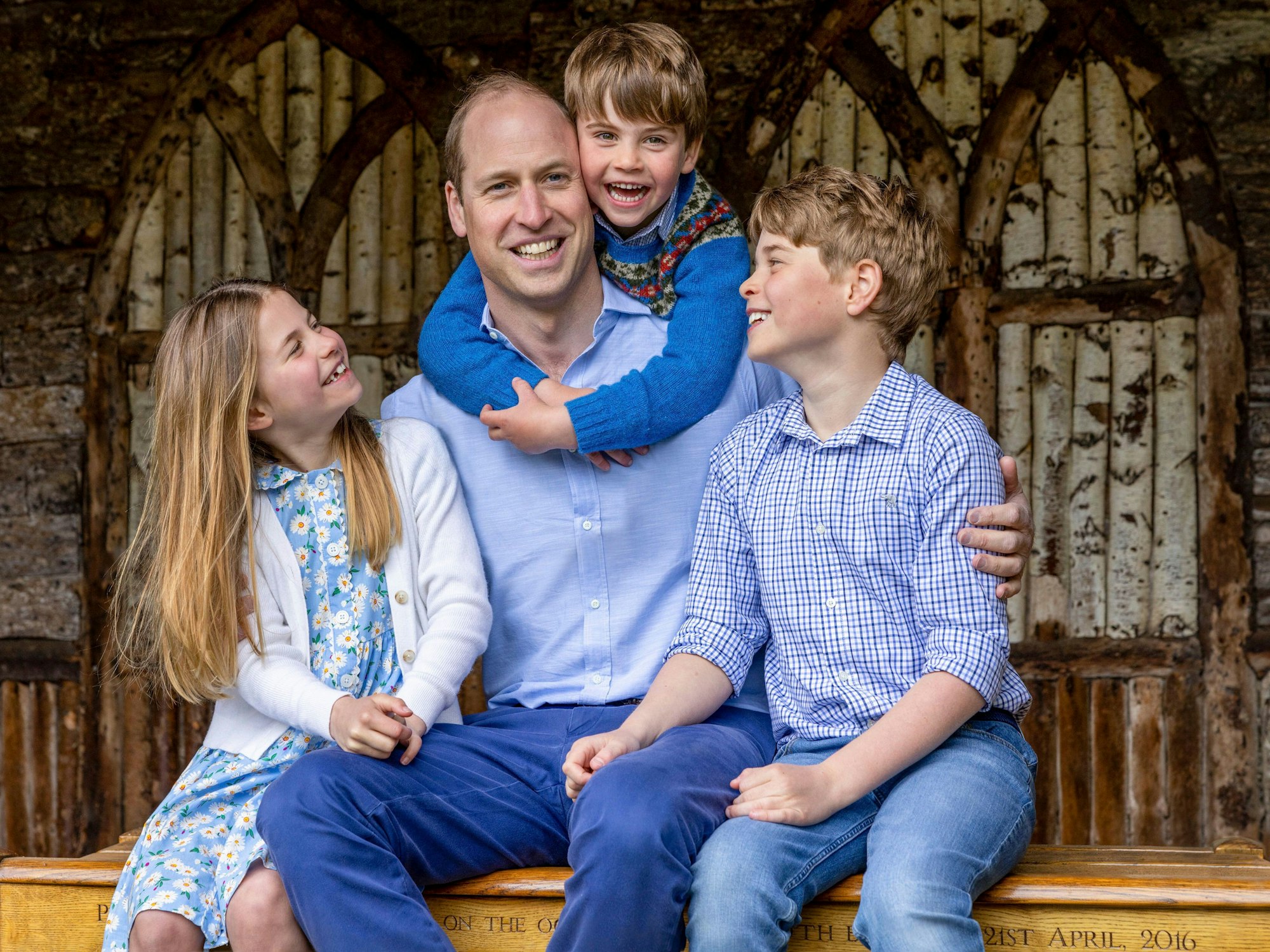 Prinz William mit seinen Kindern Prinzessin Charlotte (l-r), Prinz Louis und Prinz George.