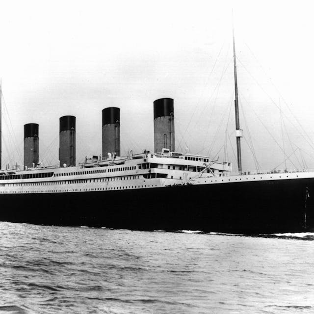 Ein undatiertes Archivfoto zeigt den früheren Luxusdampfer „Titanic“.
