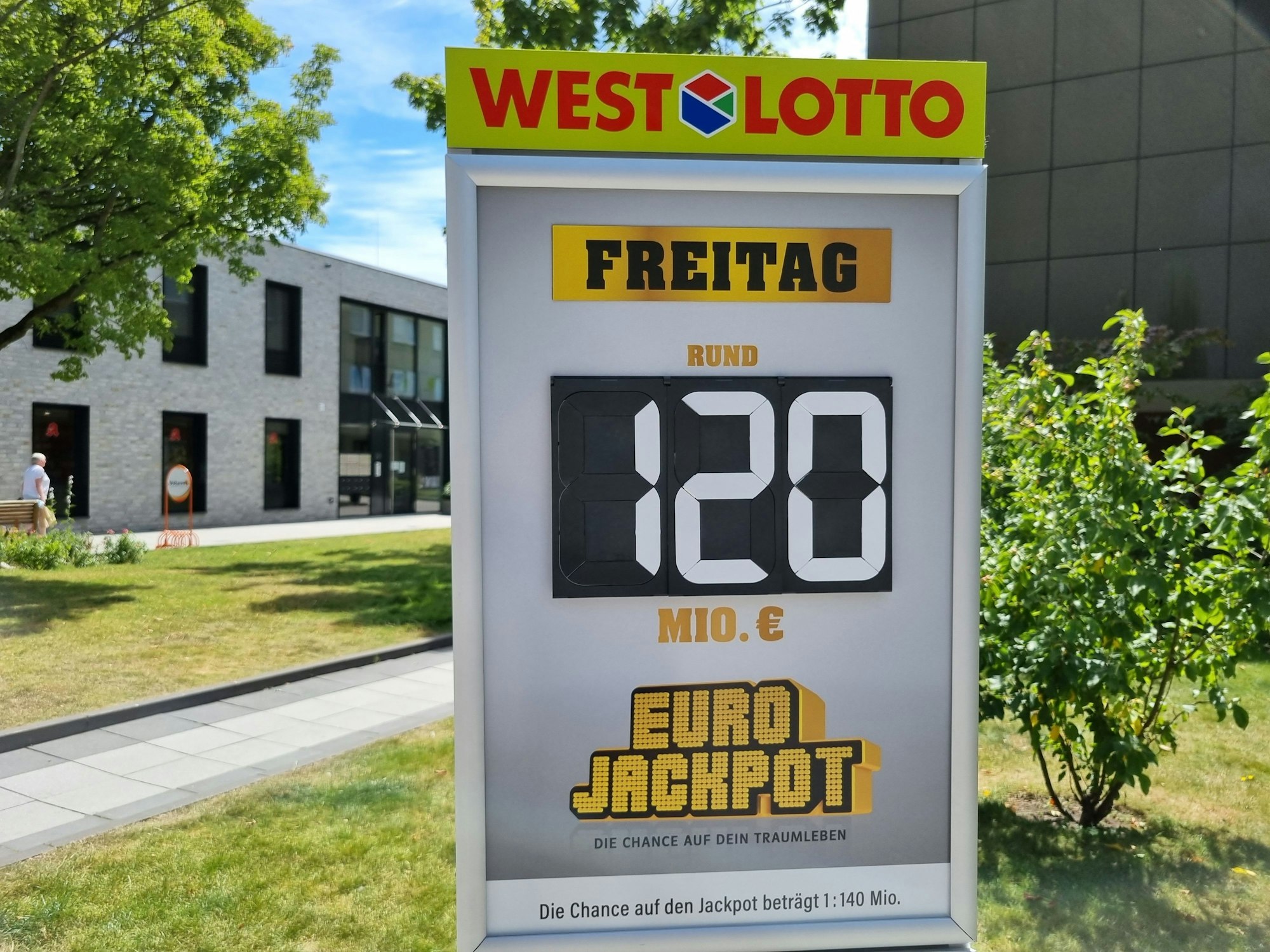 Am kommenden Freitag (23. Juni) warten erneut 120 Millionen Euro im Jackpot. Durch den Überlauf in den zweiten Rang gibt es dort einen weiteren Jackpot von 22 Millionen Euro.