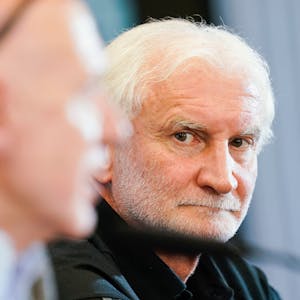 Rudi Völler neben DFB-Präsident Bernd Neuendorf