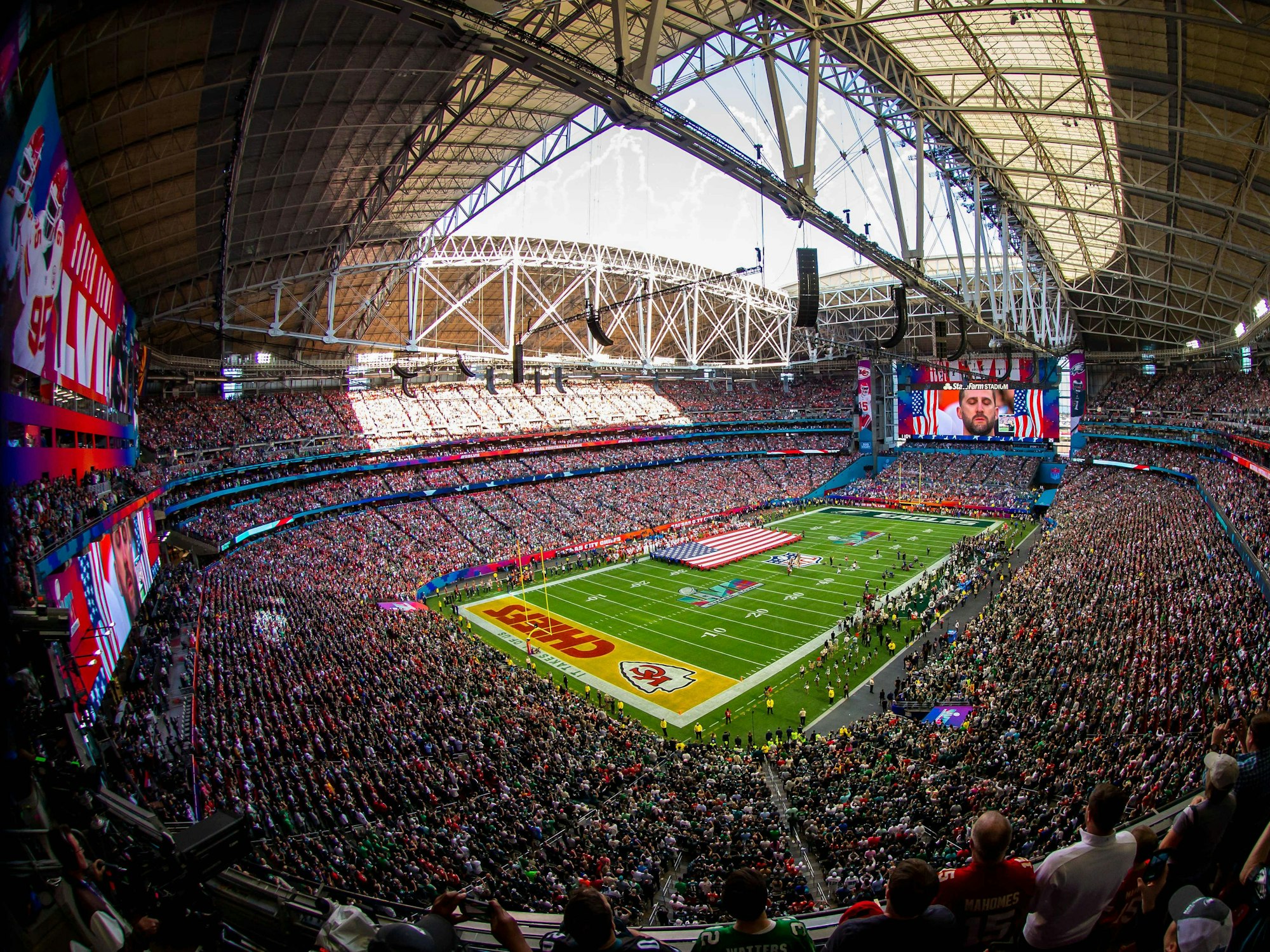 Innenansicht des Farm Stadium vor dem Super Bowl LVII zwischen den Philadelphia Eagles und den Kansas City Chiefs