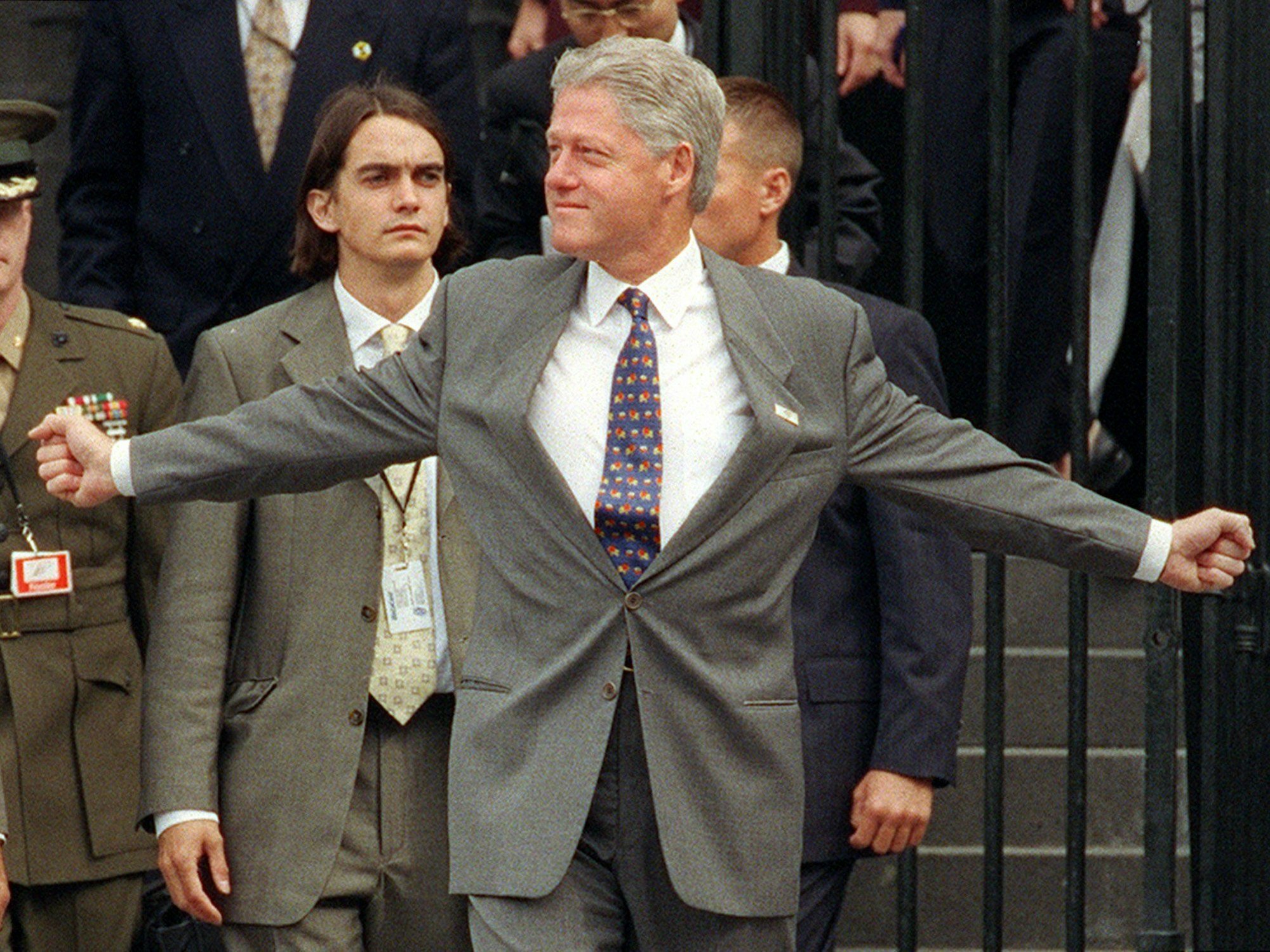 US-Präsident Bill Clinton am Sonntag (20.06.1999) nach einem Besuch des Kölner Doms