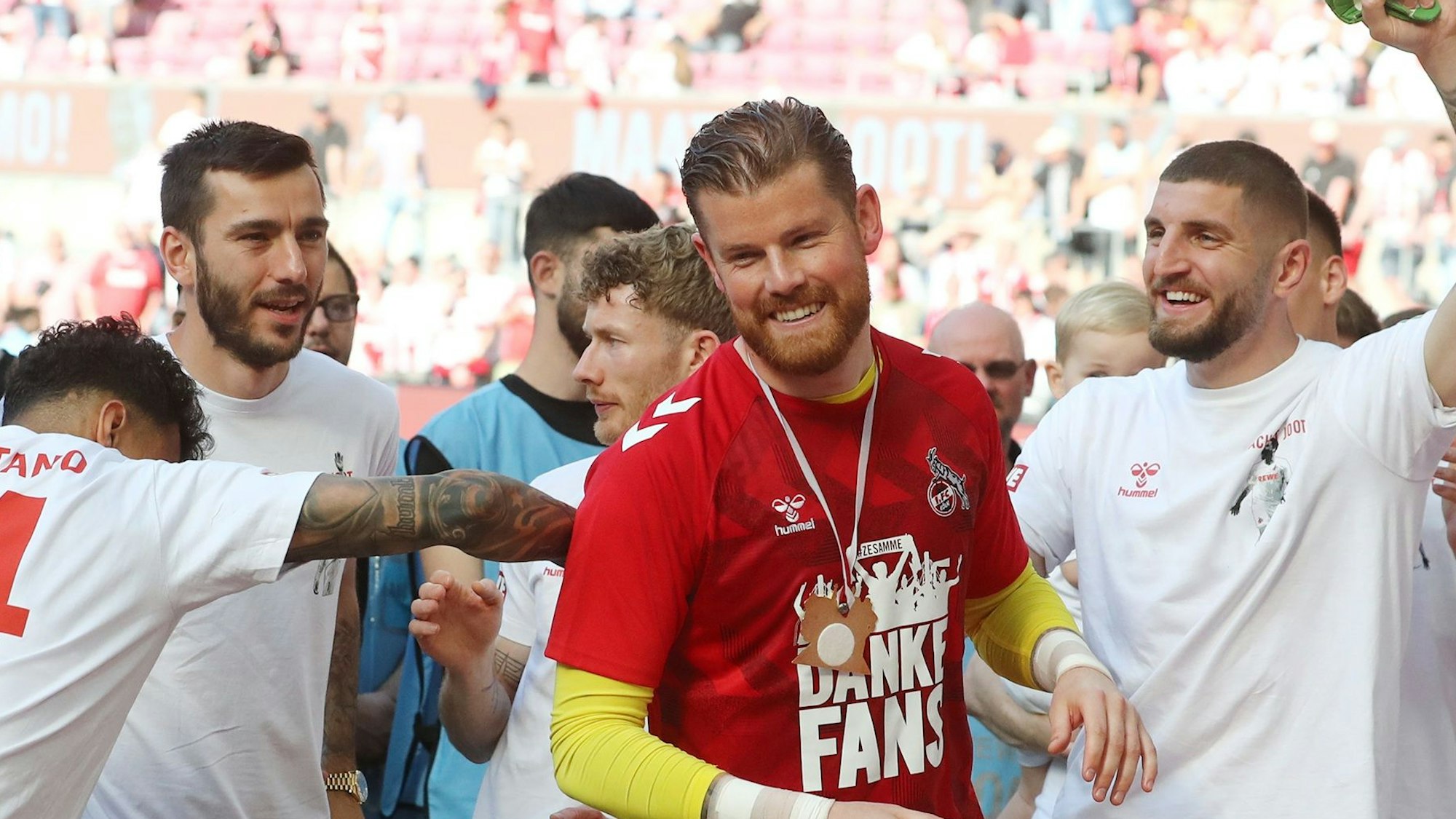 Timo Horn verabschiedete sich mit dem Heimspiel gegen die Bayern am 27. Mai vom FC und seinen Fans.