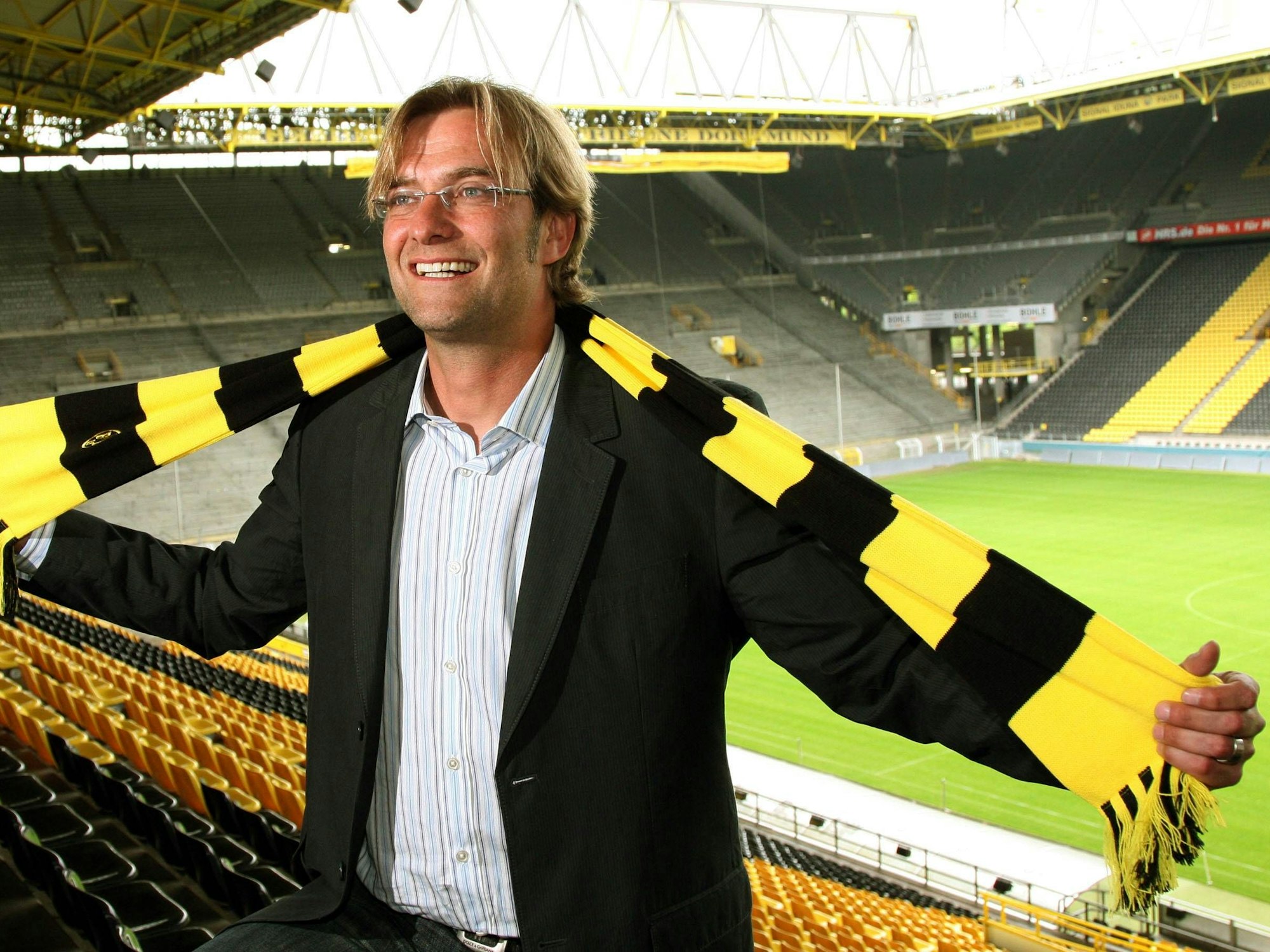 Jürgen Klopp wird als neuer BVB-Trainer vorgestellt.
