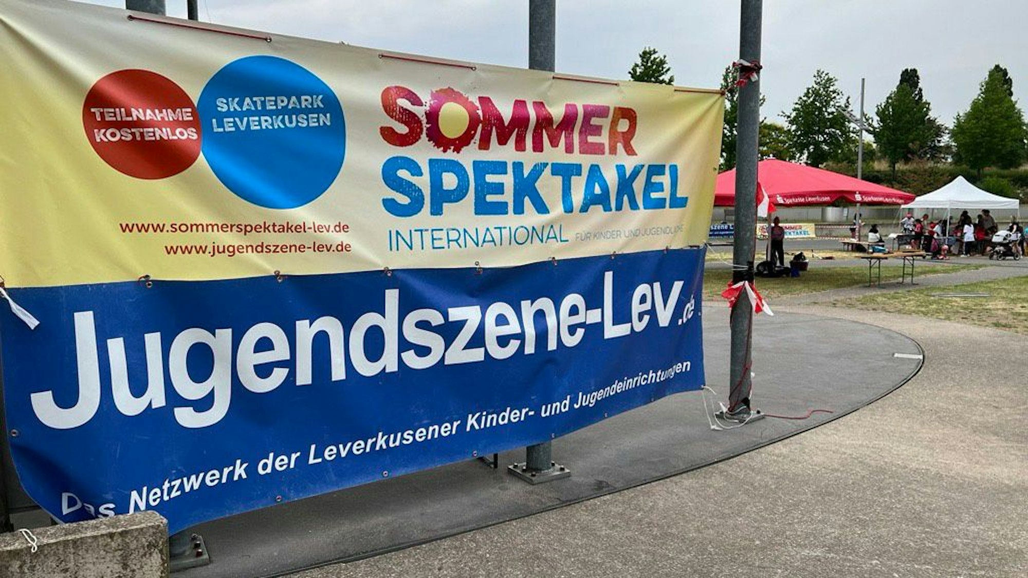 Das Sommerspektakel der Leverkusener Jugendszene findet 2023 erstmals im Neulandpark statt.