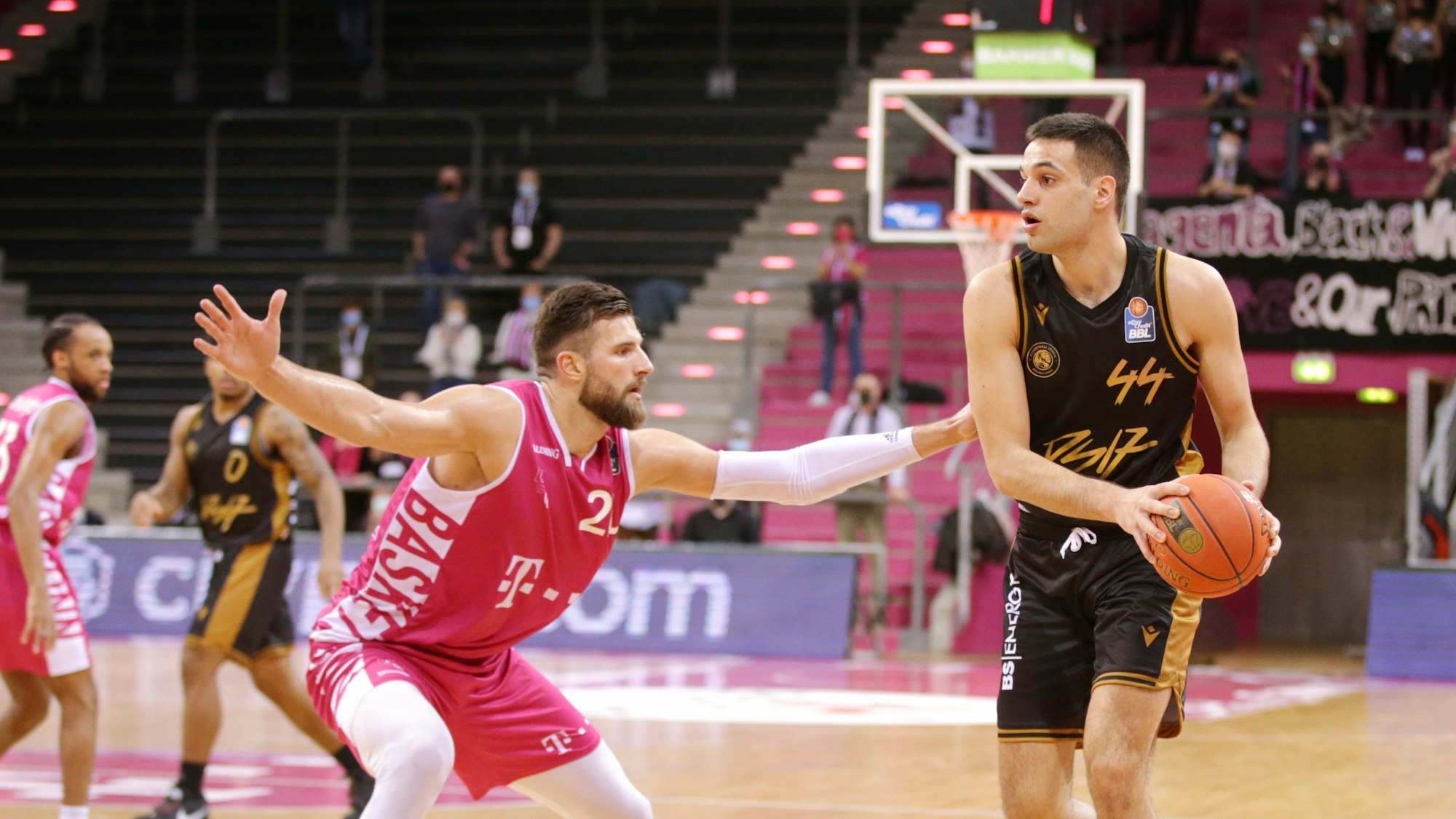 Benedikt Turudic soll künftig für die Telekom Baskets spielen.
