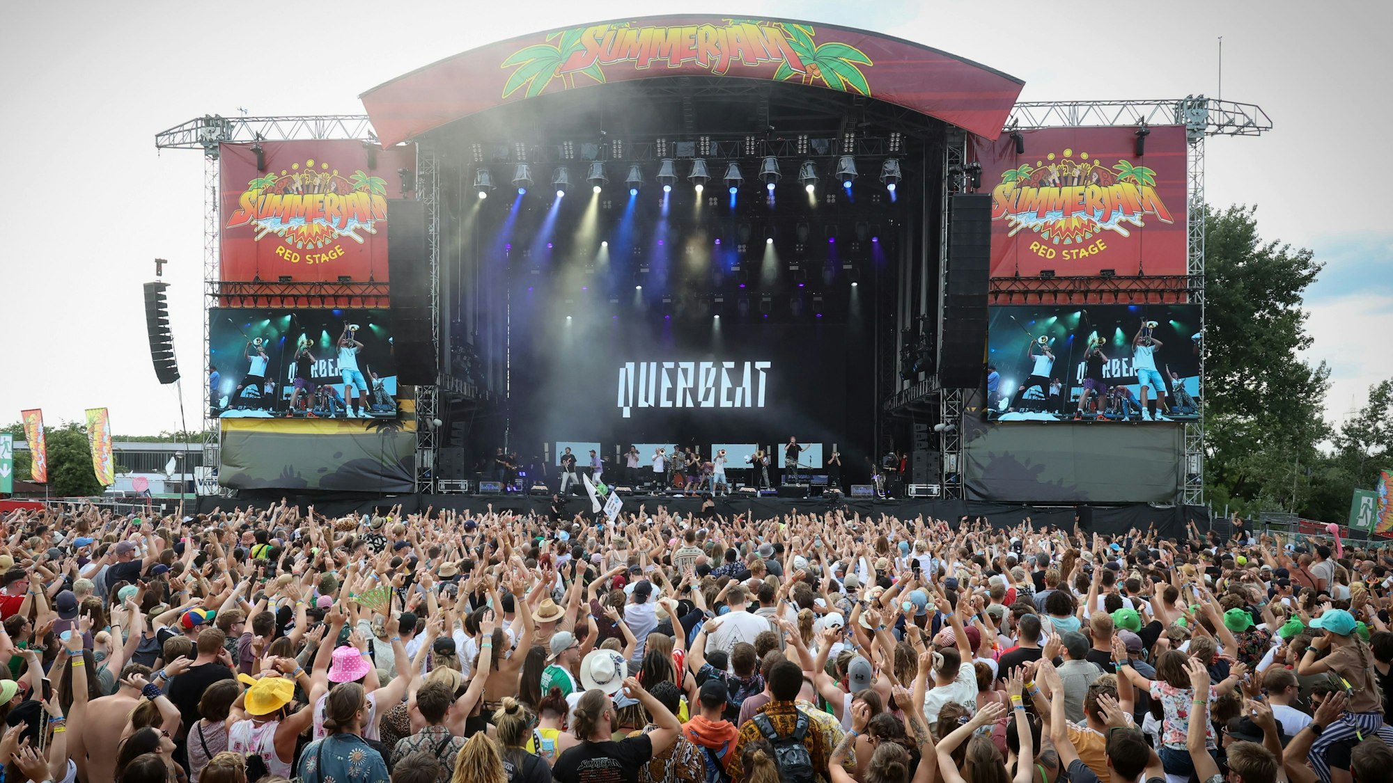 Querbeat auf der Bühne desSummerjam-Festivals im Jahr 2023 am Fühlinger See in Köln.