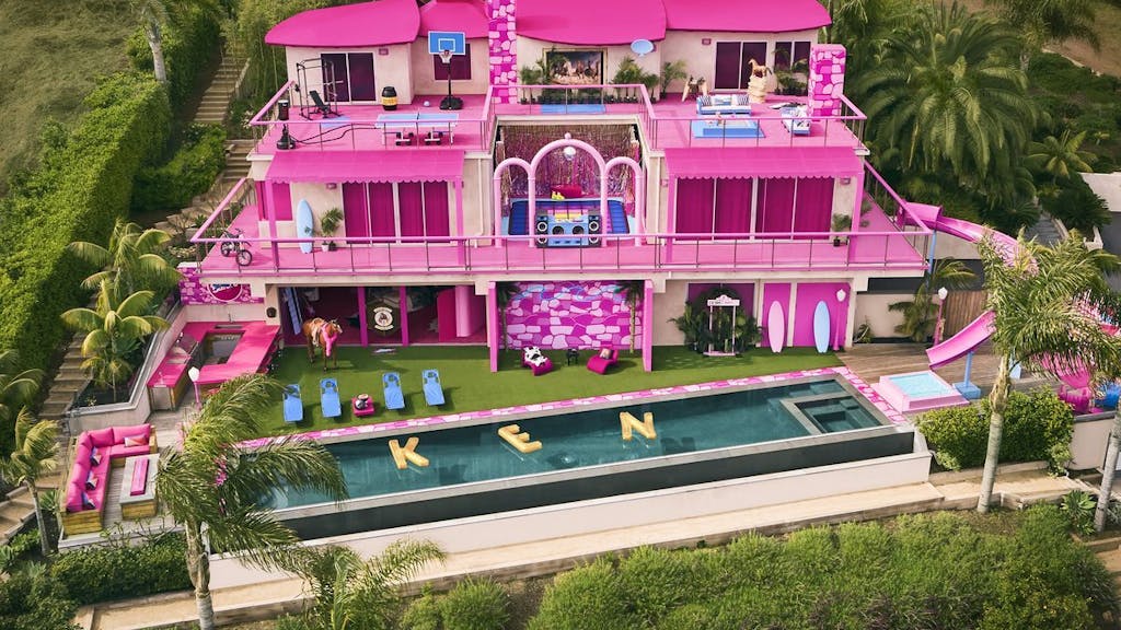 Airbnb bietet nun Übernachtungen in einem pinken Haus an, das dem „Malibu Dreamhouse“ von Barbie und Ken nachempfunden ist.