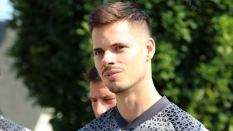 Julian Weigl, Spieler von Borussia Mönchengladbach, am Sonntag (9. Juli 2023) beim Trainingsauftakt im Borussia-Park.
