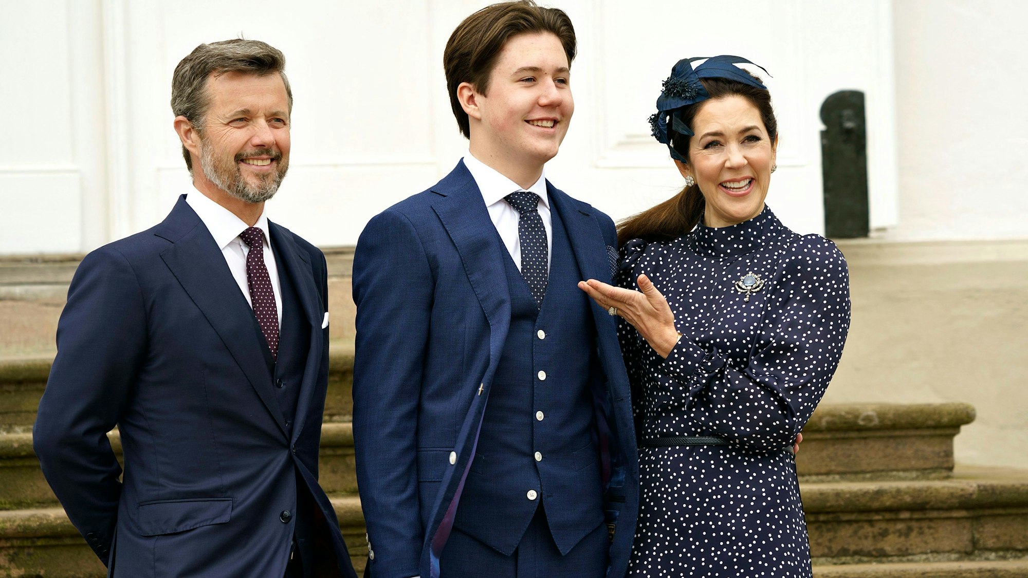 Prinz Christian, hier mit seinen Eltern Frederik und Mary von Dänemark, ist der älteste Sohn des Kronprinzenpaares.