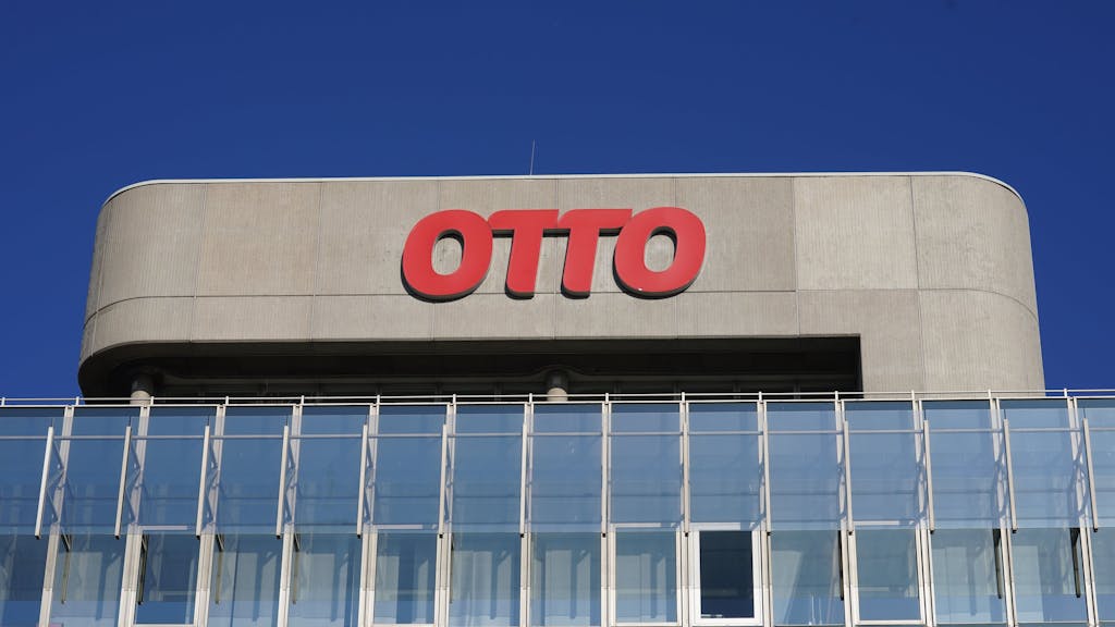 Blick auf die Zentrale des Handelsunternehmens Otto