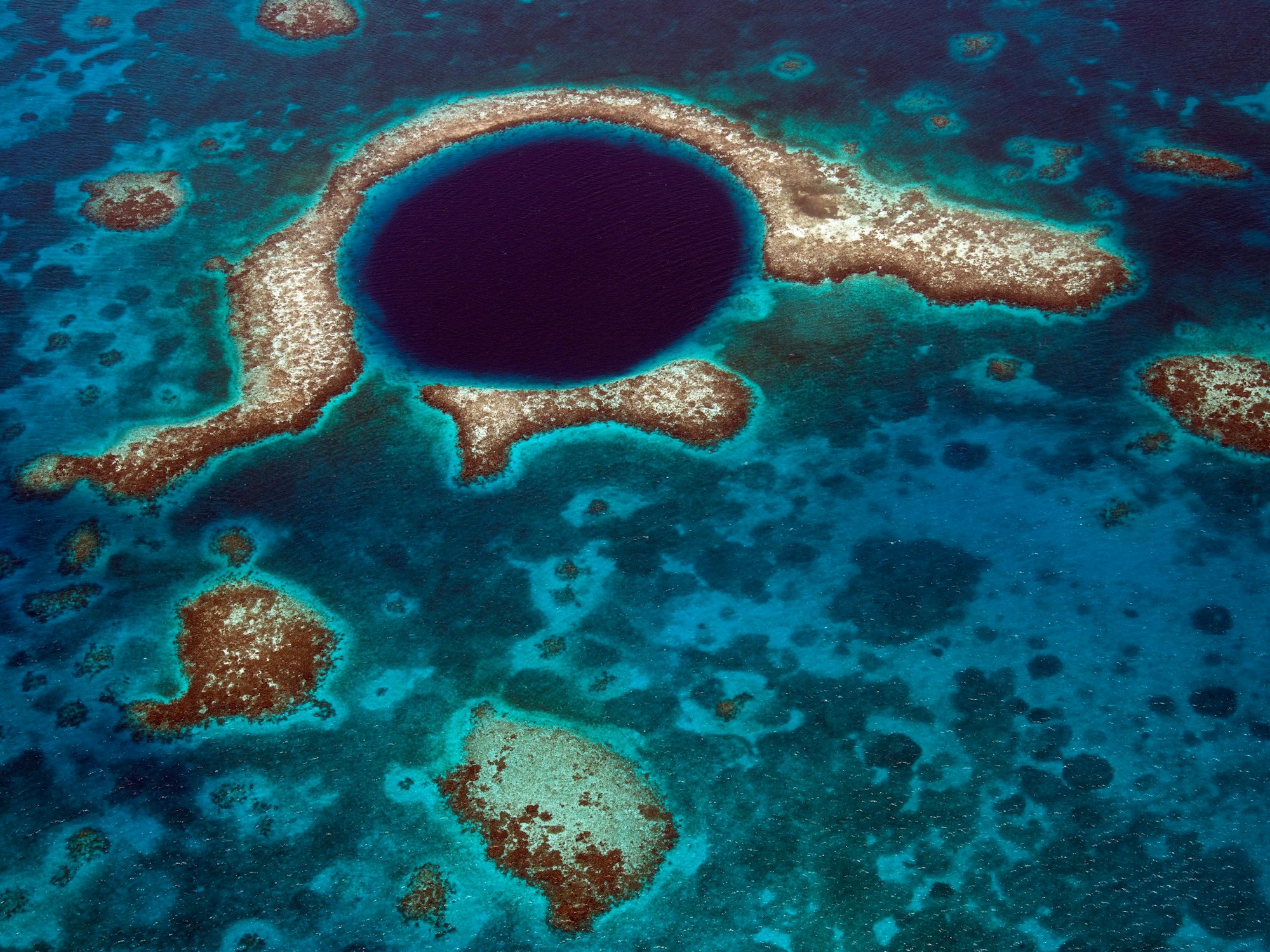 Das große blaue Loch in Belize.