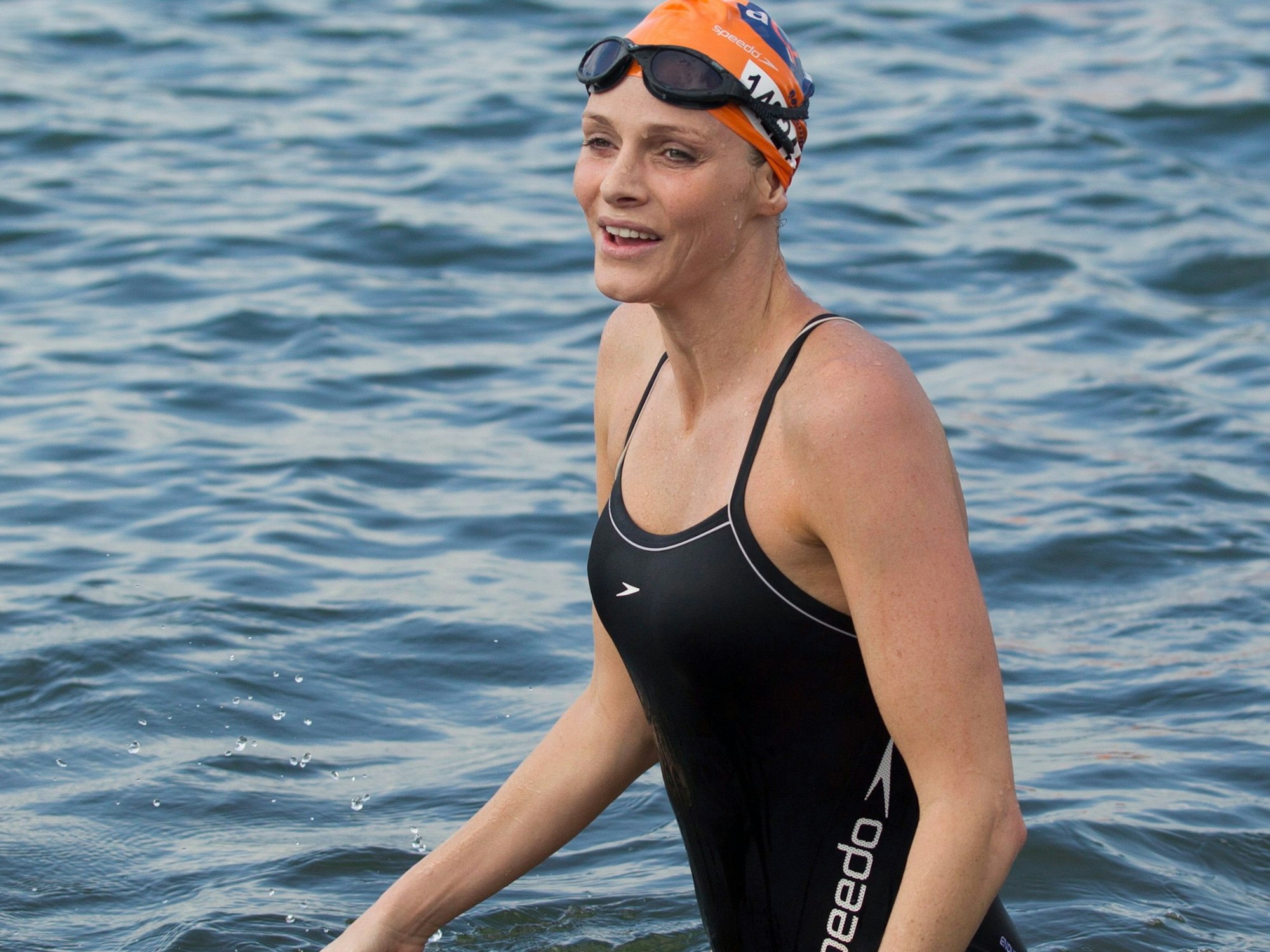 Charlène Wittstock bereitet sich auf das „Midmar Mile“-Schwimmrennen in Howick vor.