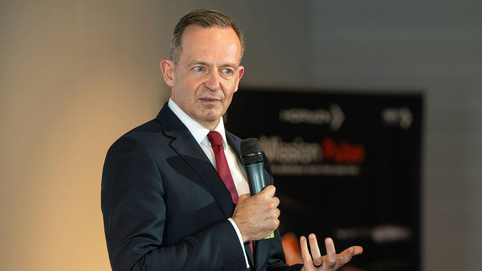 Volker Wissing (FDP), Bundesverkehrsminister und Digitalminister, spricht auf einer Konferenz der TU München zur Zukunft der Drohnen-Industrie.
