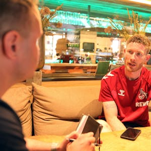 Florian Kainz beim Interview mit dem Kölner-Stadt-Anzeiger im FC-Teamhotel Eder in Maria Alm