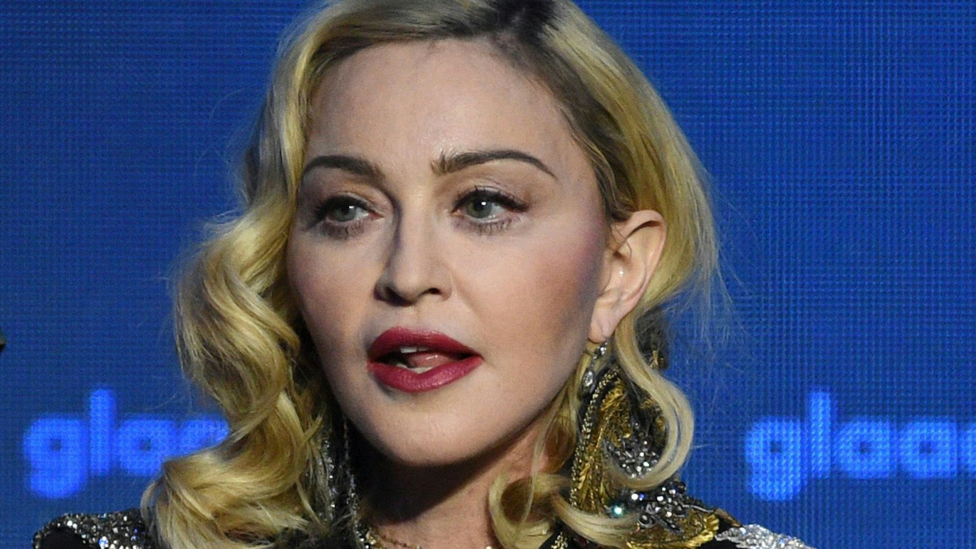 Madonna, US-amerikanische Sängerin, nimmt den „Advocate for Change-Award“ bei den 30. jährlichen GLAAD Media Awards entgegen.
