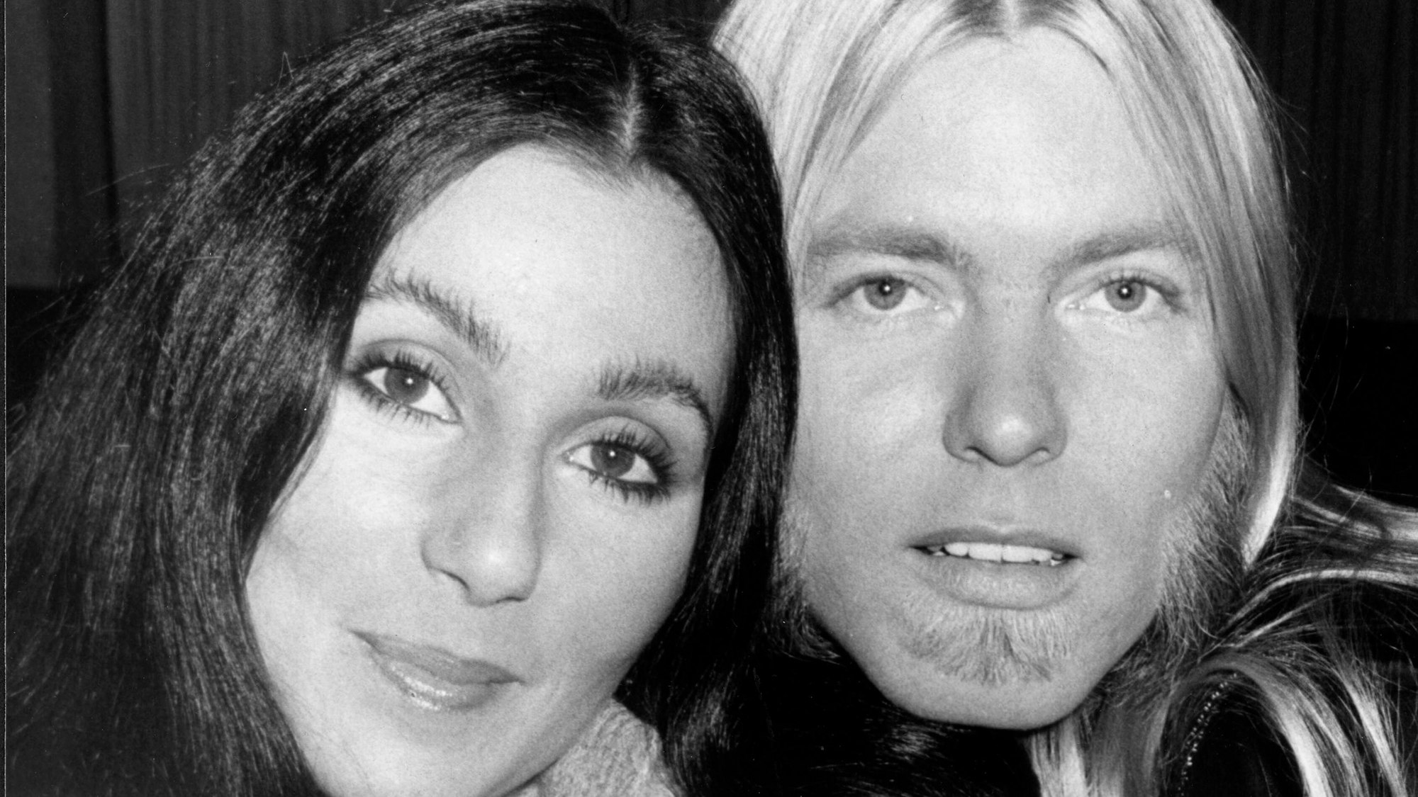 US-Sängerin Cher und ihr zweiter Ehemann, der US-Rockpionier Gregg Allman, am 05.04.1962 in London.