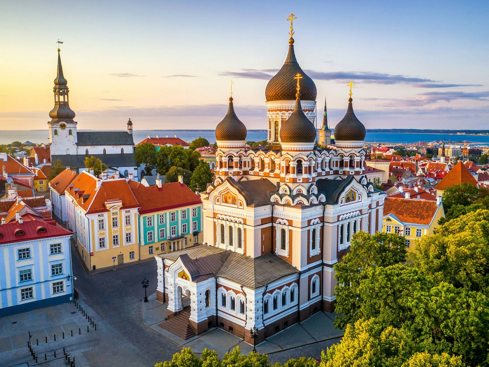 Ausblick über Tallinn in Estland.