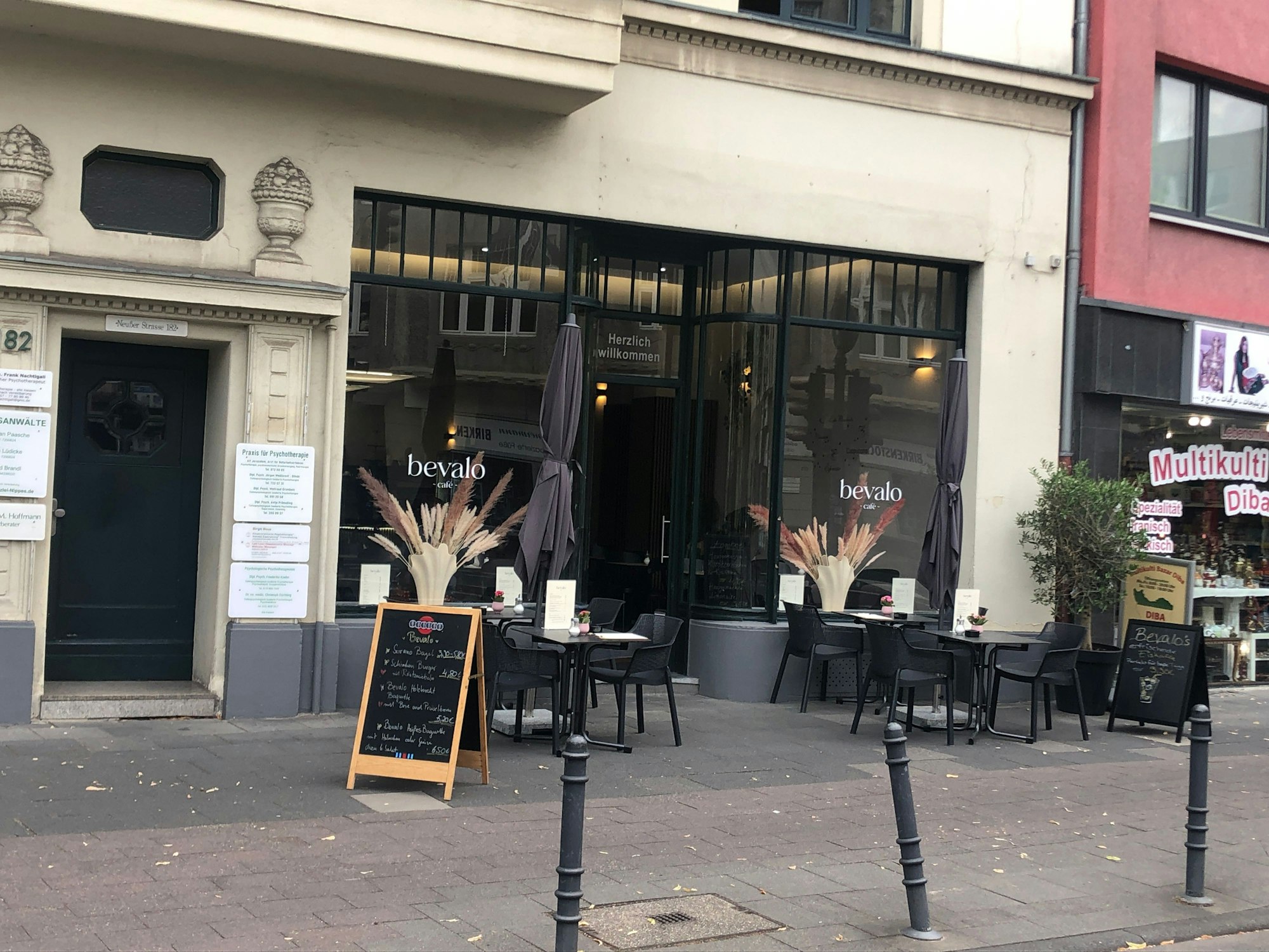 Das „Café Bevalo“ in Köln-Nippes.