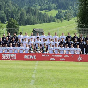 Ein Mannschaftsfoto des 1. FC Köln