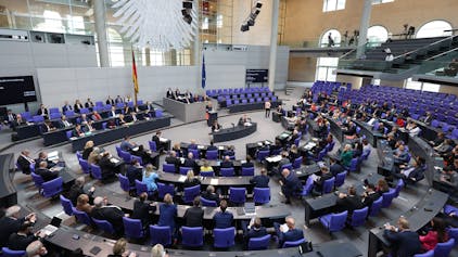 Sitzung des Bundestages im Plenarsaal des Reichstages.&nbsp;