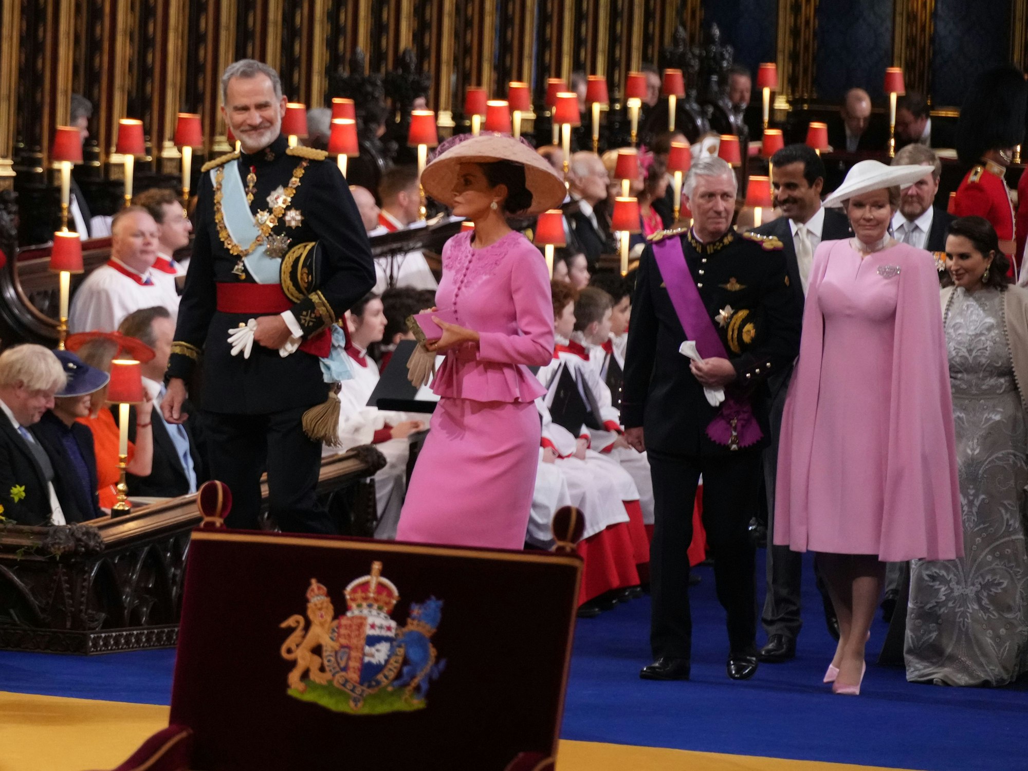 König Felipe VI. von Spanien und Königin Letizia sowie König Willem-Alexander der Niederlande und Königin Maxima kommen zur Krönungszeremonie von König Charles III.