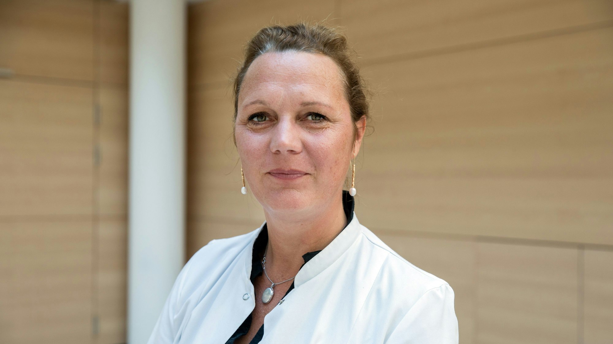 Clara Lehmann ist Leiterin der Infektiologischen Ambulanz der Uniklinik Köln.

