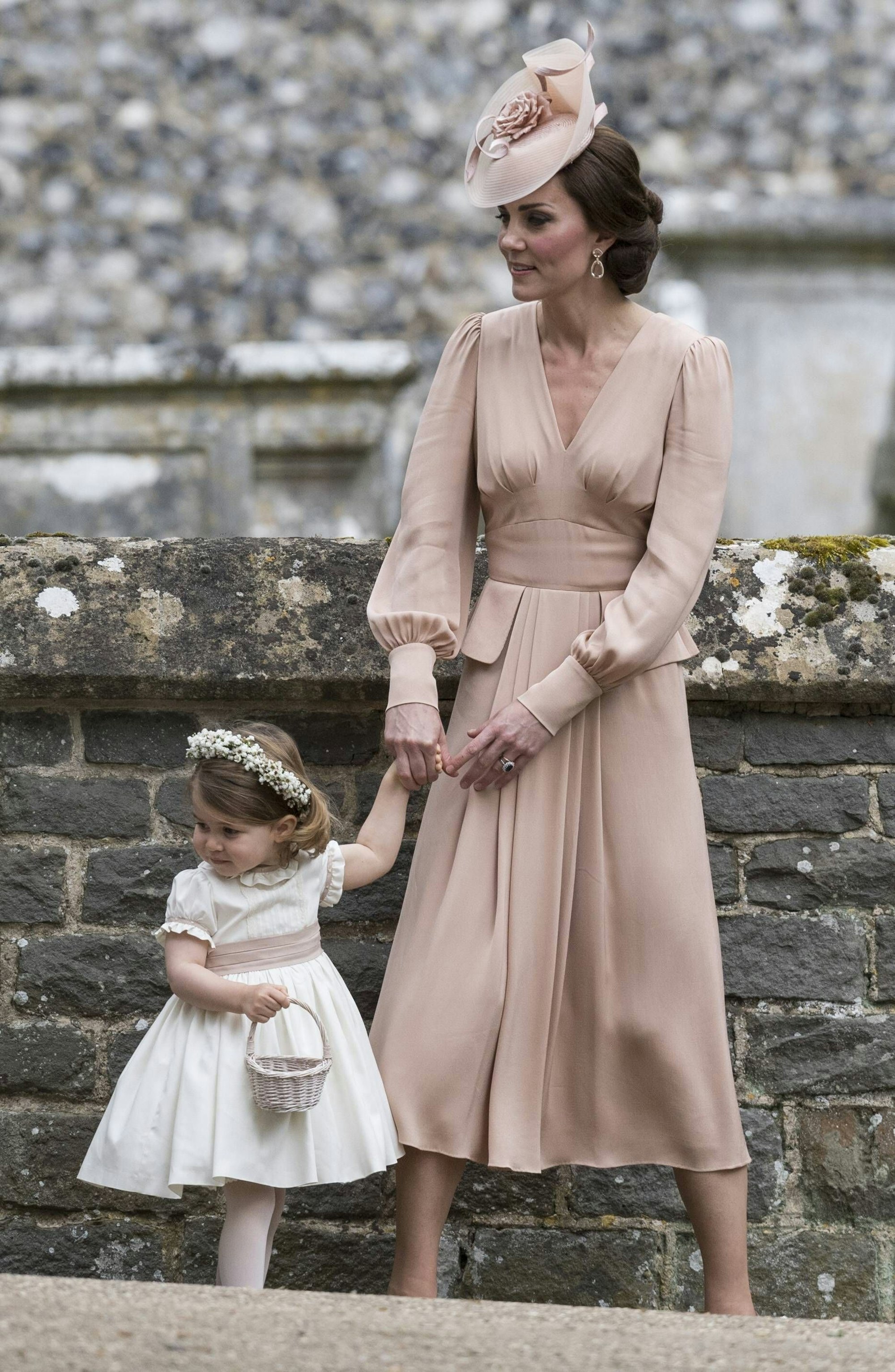 Kate Middleton und Prinzessin Charlotte bei der Hochzeit von Kates Schwester Pippa Middleton.
