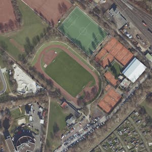 Luftaufnahme der Bezirkssportanlage Weidenpesch in Köln